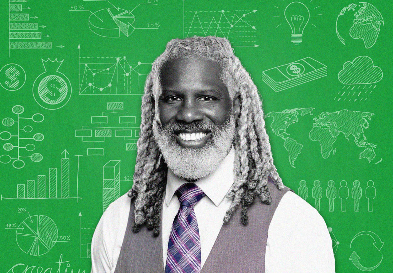 Meet the financial-literacy teacher who helps high-school students open their own Roth IRAs — MarketWatch, Austin Schools news